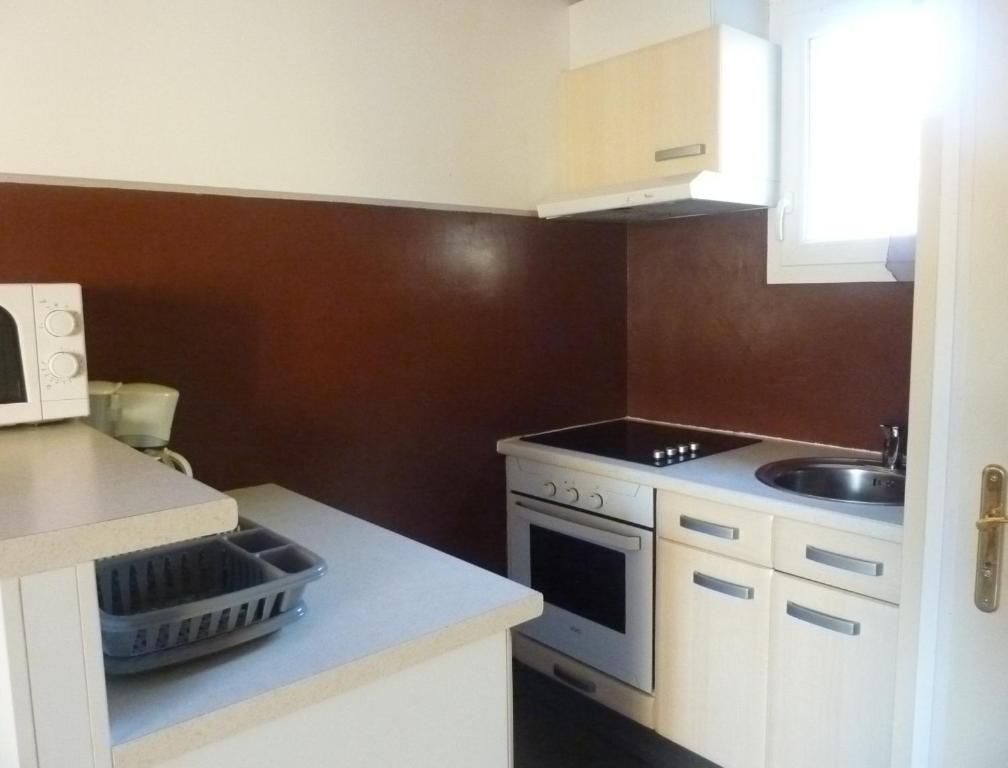 Appart'Hotel Les Rochers Auriol Kamer foto