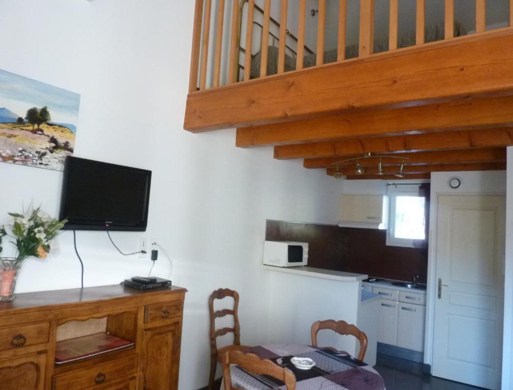 Appart'Hotel Les Rochers Auriol Kamer foto